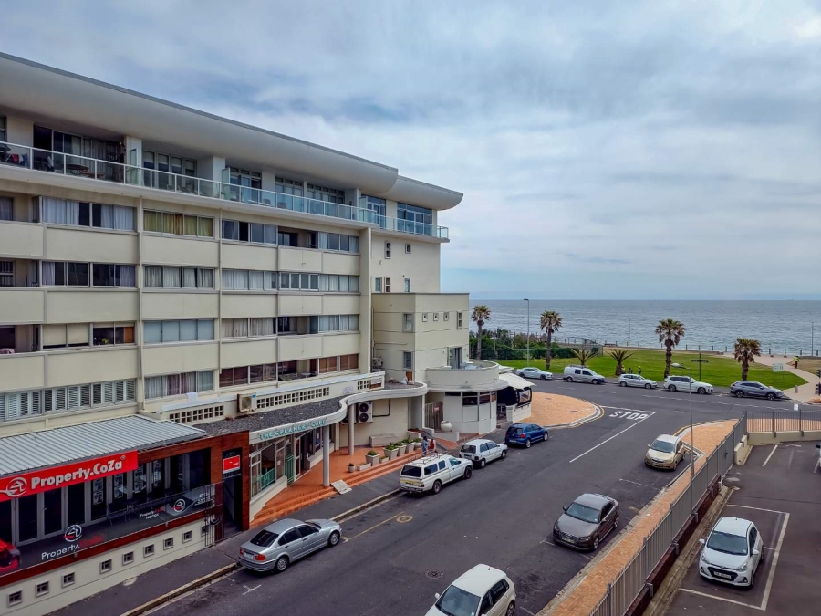 1 Bedroom Property for Sale in Mouille Point Western Cape